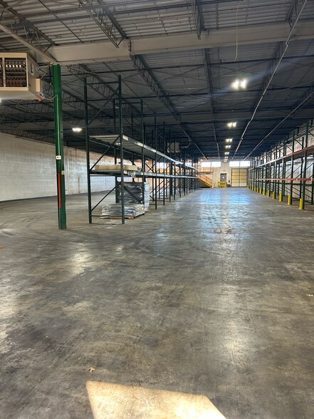 More Photos Of 6800-6840 Squibb Rd, Mission Warehouse For Lease