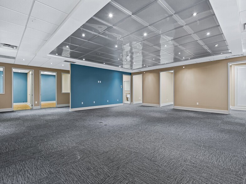 More Photos Of 373 Biltmore Ave, Asheville Medical For Lease