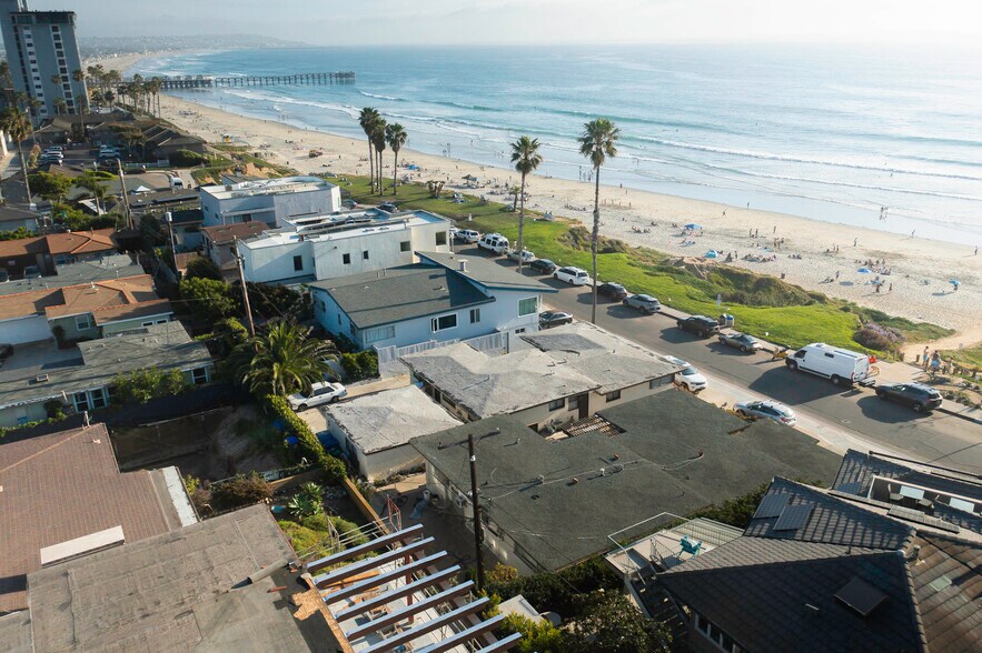 More Photos Of 4933 Ocean Blvd, San Diego Multifamily For Sale