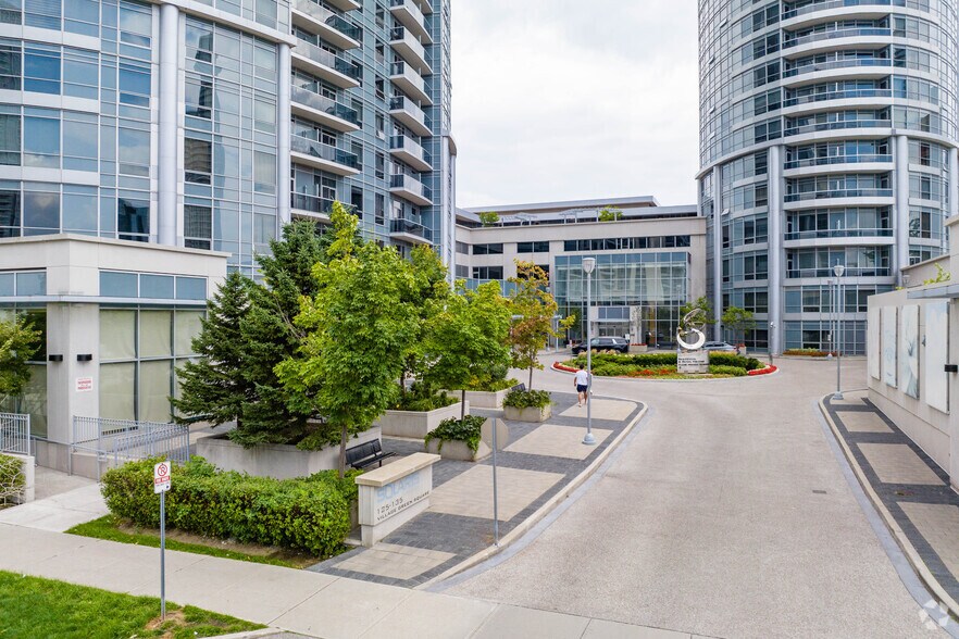 More Photos Of 125 Village Green Sq, Toronto Apartments For Sale