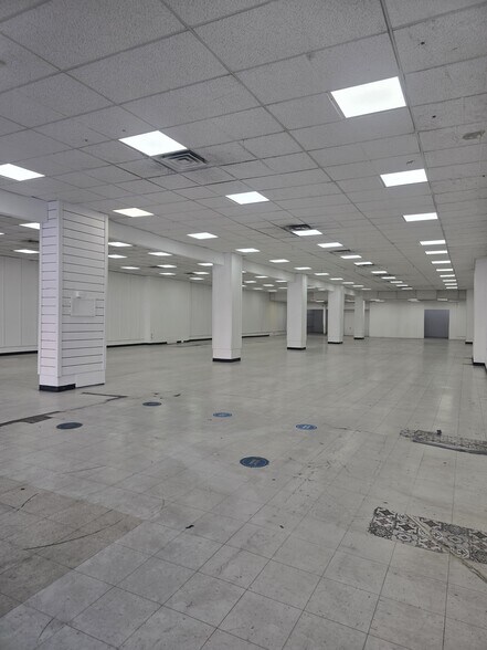 More Photos Of 224 E 2nd St, Calexico Storefront For Lease