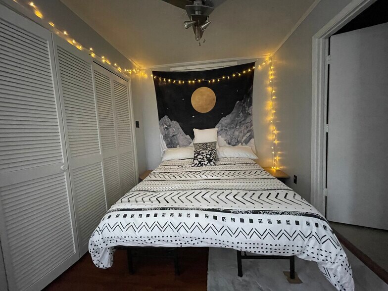 More Photos Of 3873 Cumberland Rd, Fayetteville Apartments For Sale