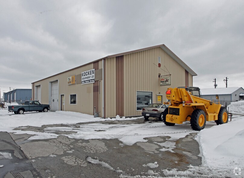 More Photos Of 780 Morris Ave, Green Bay Warehouse For Sale