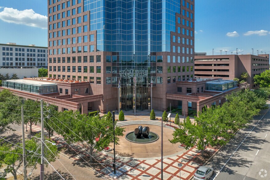 More Photos Of 800 N Magnolia Ave, Orlando Office For Lease