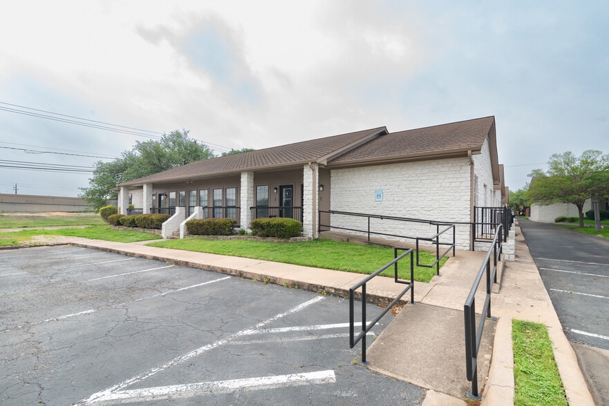Primary Photo Of 13740 Research Blvd, Austin Office For Sale