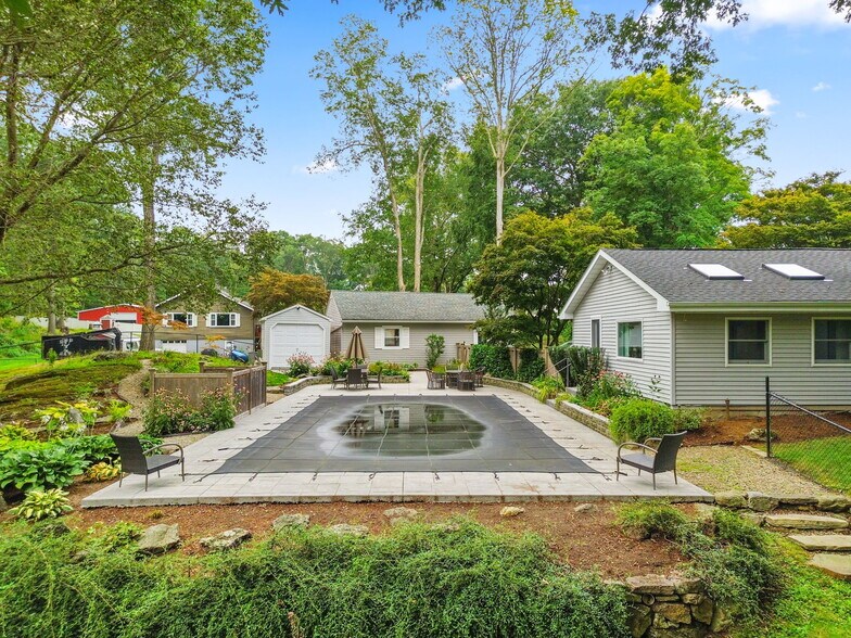 More Photos Of 2258 Route 22, Brewster Village Office For Sale