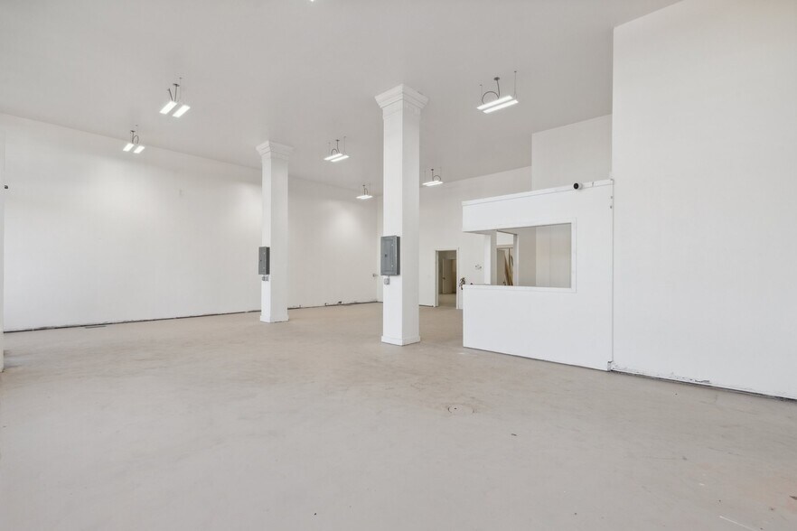 More Photos Of 945 N El Dorado St, Stockton Apartments For Sale