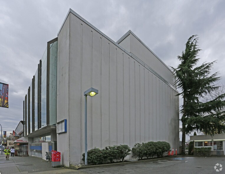 More Photos Of 422 6th St, New Westminster Loft Creative Space For Sale