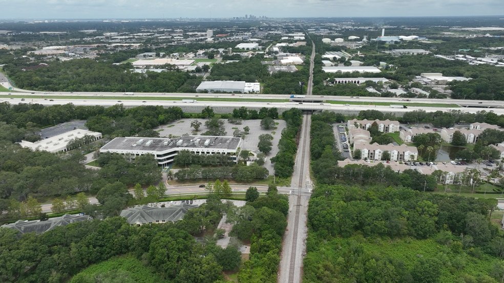 More Photos Of 636 Grand Regency Blvd, Brandon Office For Sale