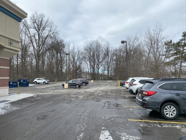 More Photos Of 1750 Niagara Falls Blvd, Tonawanda Storefront Retail Office For Lease