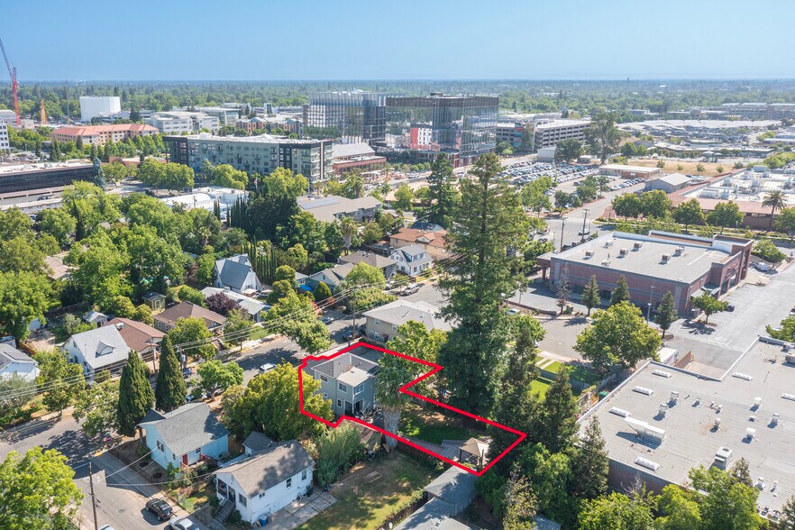 More Photos Of 4322 4th Ave, Sacramento Office Residential For Sale