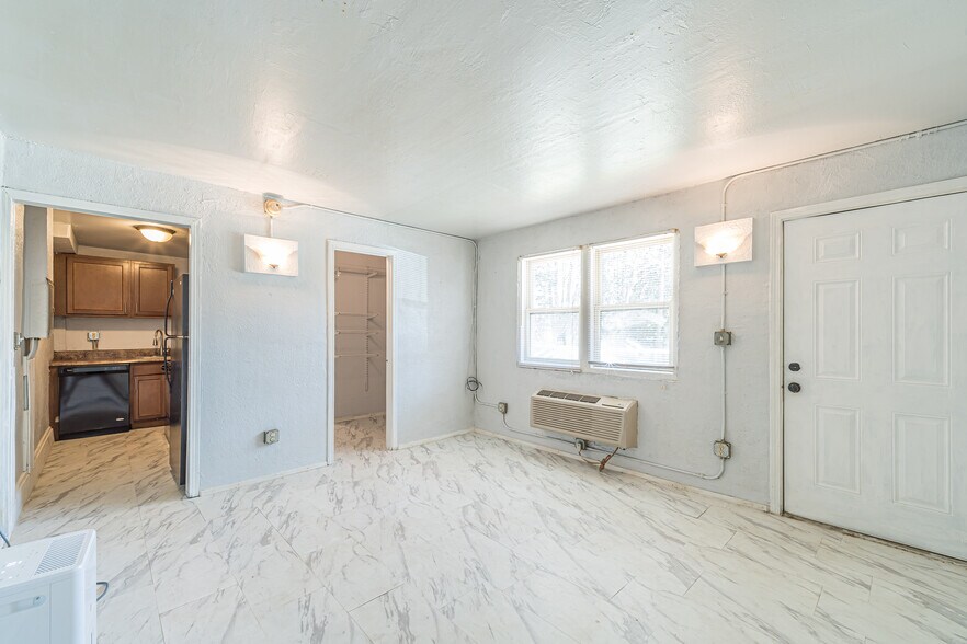 More Photos Of 815-823 S Cobb Dr SE, Marietta Apartments For Sale