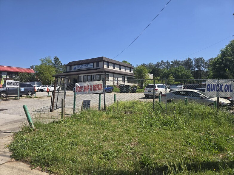 More Photos Of 5885 Memorial Dr, Stone Mountain Auto Dealership For Sale