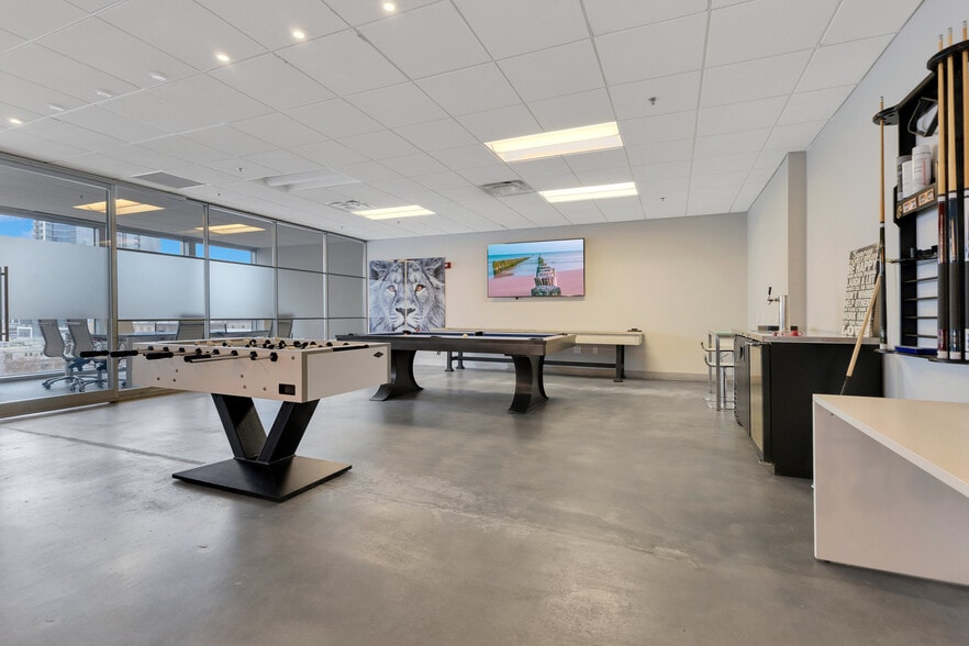 More Photos Of 121-189 S Orange Ave, Orlando Office Residential For Sale