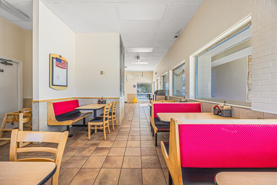 More Photos Of 1535 Memorial Dr, Chicopee General Retail For Sale