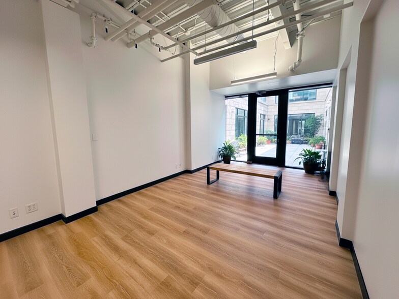 More Photos Of 3221 Donald Douglas Loop S, Santa Monica Office For Lease