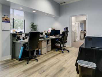 More Photos Of 2571 Homeview Dr, Henrico Medical For Lease