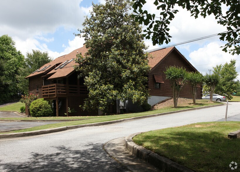 More Photos Of 651 Indian Trail Rd NW, Lilburn Loft Creative Space For Sale