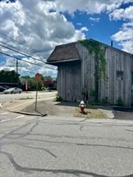 More Photos Of 1337 Ashley Blvd, New Bedford General Retail For Sale