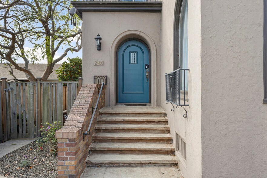 More Photos Of 2900 Barrett Ave, Richmond Multifamily For Sale