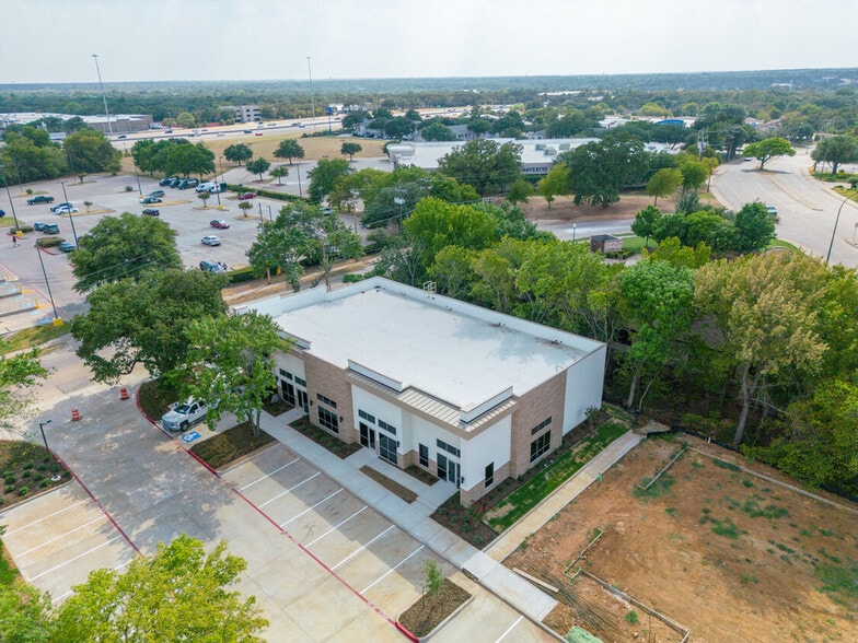 Primary Photo Of 1802 W Pleasant Ridge Rd, Arlington Unknown For Lease