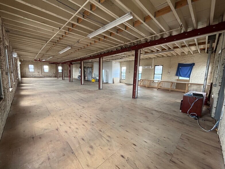 More Photos Of 1943 Pitkin Ave, Brooklyn Warehouse For Lease