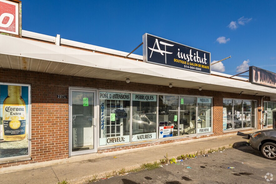 More Photos Of 2063-2079 Rue Thierry, Lasalle Storefront For Sale
