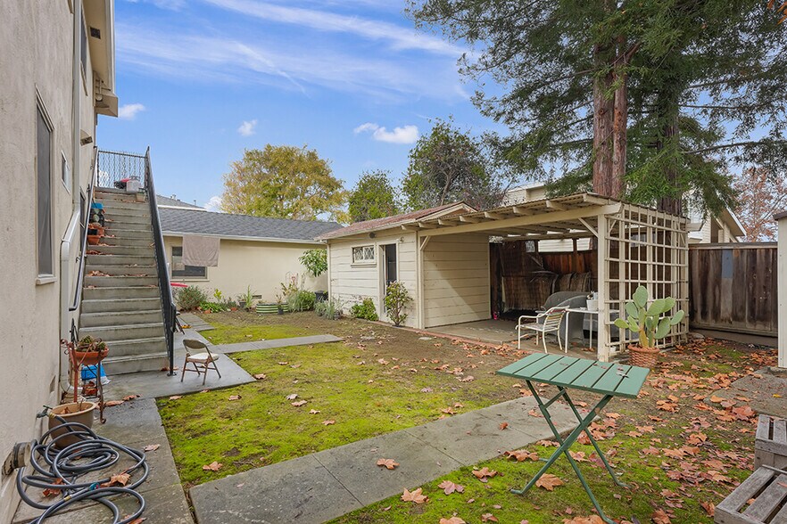 More Photos Of 2745 Byron St, Palo Alto Multifamily For Sale