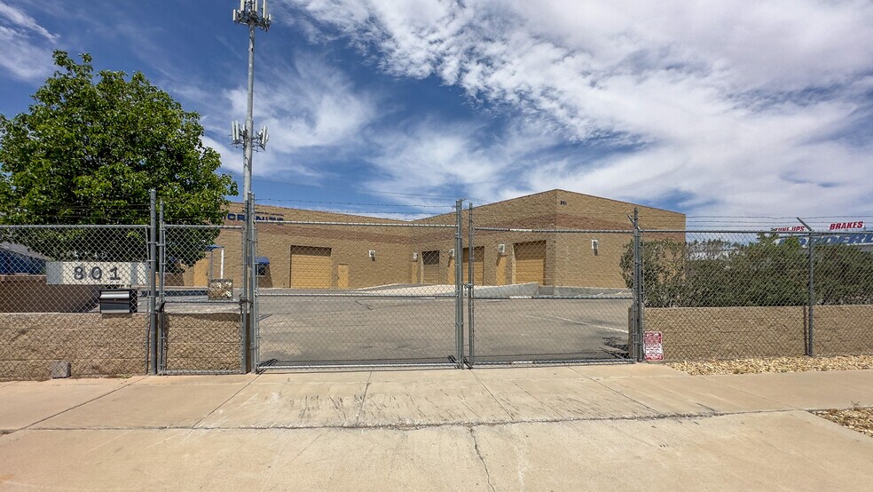 More Photos Of 801 Pendale Rd, El Paso Distribution For Sale