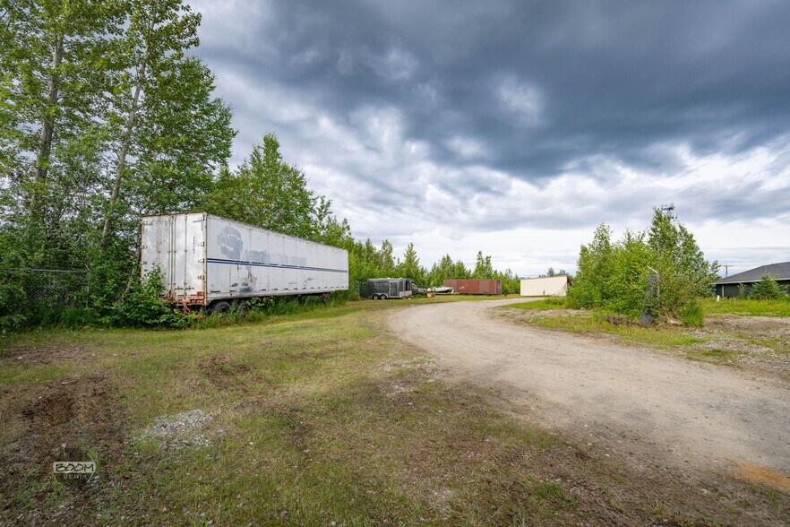 More Photos Of 5320 W Parks Hwy, Wasilla General Retail For Sale