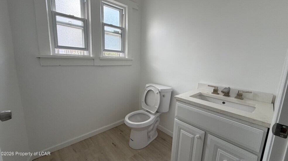 More Photos Of 125 Grove St, Wilkes-Barre Apartments For Sale