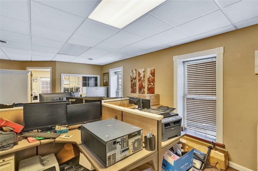 More Photos Of 1108 Ohio River Blvd, Sewickley Office For Sale