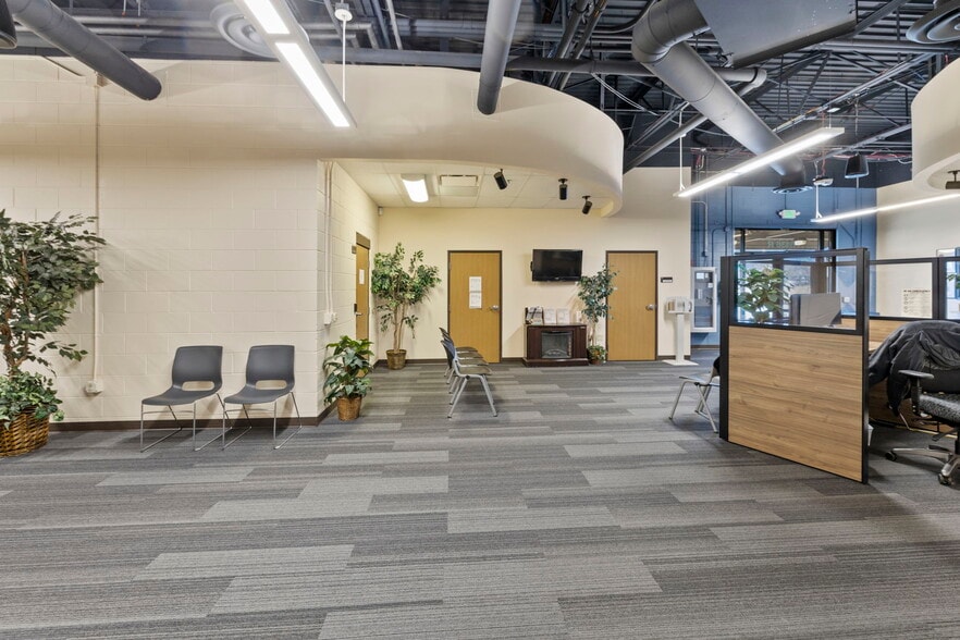 More Photos Of 6436 S Hwy 85-87, Colorado Springs General Retail For Sale