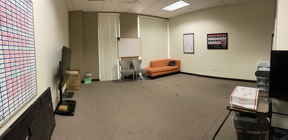 More Photos Of 73700 Dinah Shore Dr, Palm Desert Research And Development For Lease