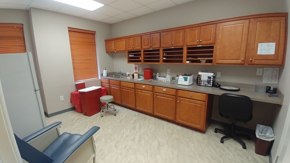 More Photos Of 3050 Business Park Cir, Goodlettsville Medical For Lease