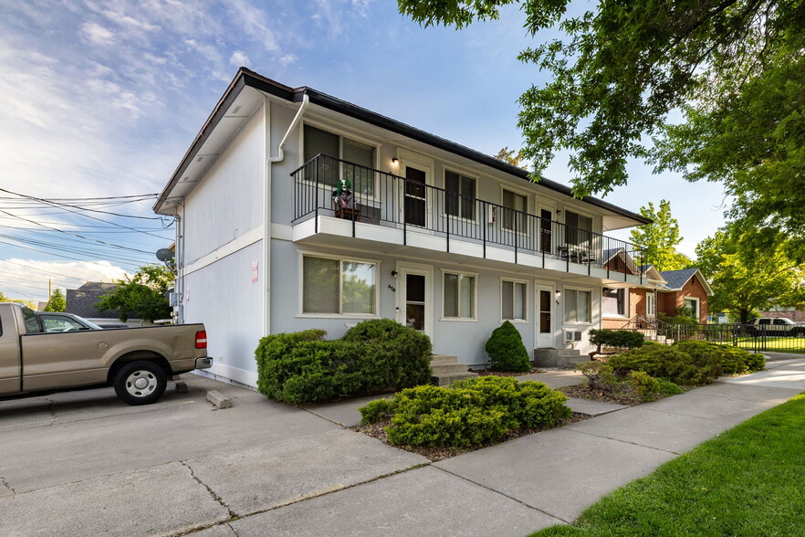 Primary Photo Of 370 La Rue Ave, Reno Apartments For Sale