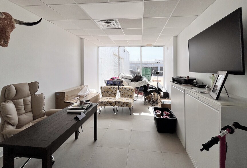 More Photos Of 16210 Clay Rd, Houston Auto Repair For Lease