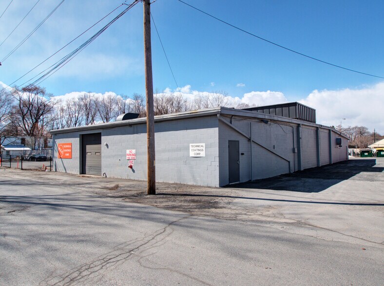 More Photos Of 56 Clarendon Ave, Kingston Warehouse For Sale