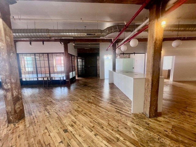 More Photos Of 231 Front St, Brooklyn Office For Lease