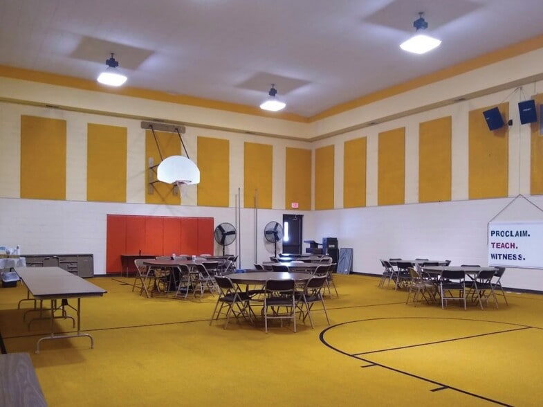 More Photos Of 1001 Chester Rd, Lansing Religious Facility For Lease