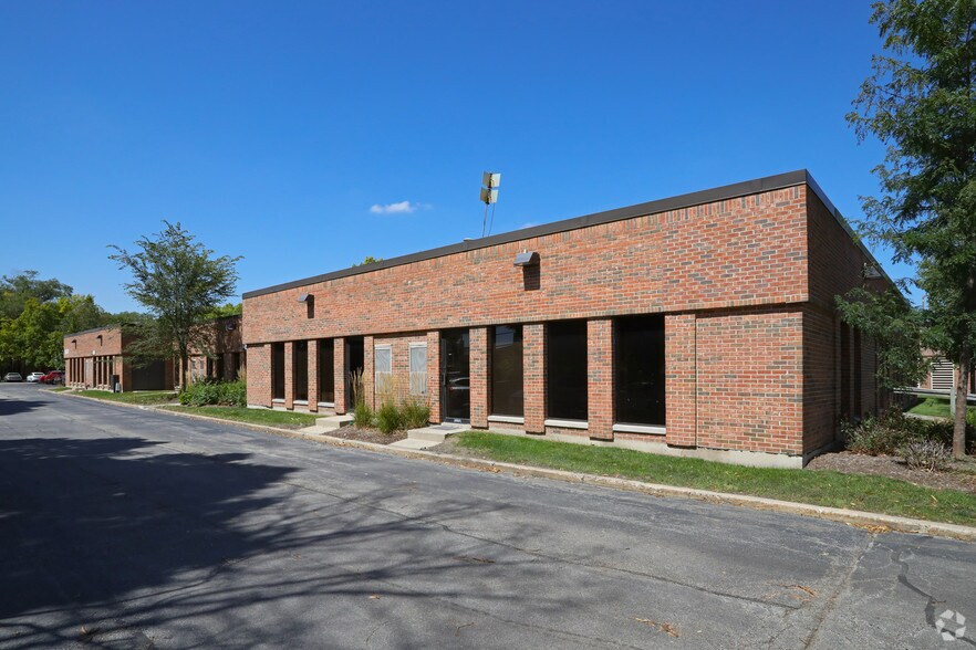 More Photos Of 5509 N Cumberland Ave, Chicago Office For Lease