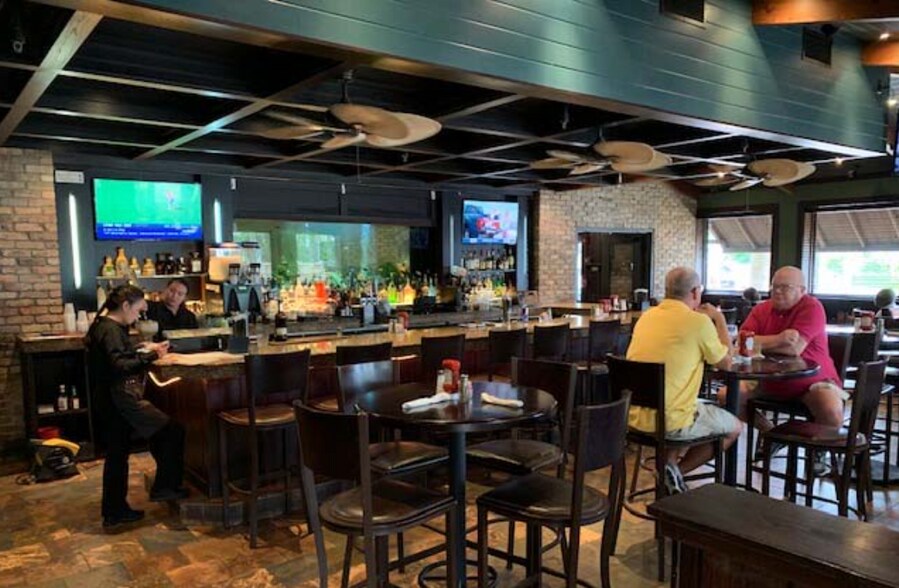 More Photos Of 925 S State Road 7, Wellington Restaurant For Sale