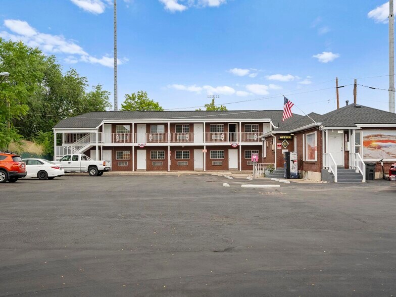 Primary Photo Of 234 24th St, Ogden Hotel For Sale