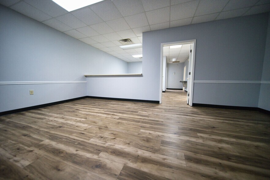 More Photos Of 524 Red Lane Rd, Birmingham Medical For Sale