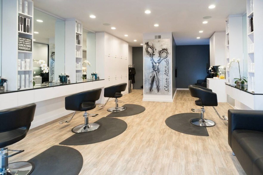 More Photos Of 3416 Via Lido, Newport Beach Storefront Retail Office For Lease