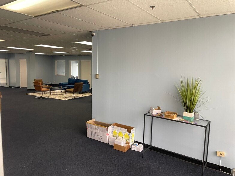 More Photos Of 9999 W Roosevelt Rd, Westchester Office For Sale