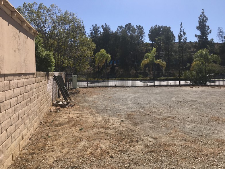 More Photos Of 2458 Auto Park Way, Escondido Land For Lease