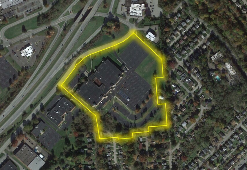 More Photos Of 200 Beta Dr, Pittsburgh Light Manufacturing For Sale