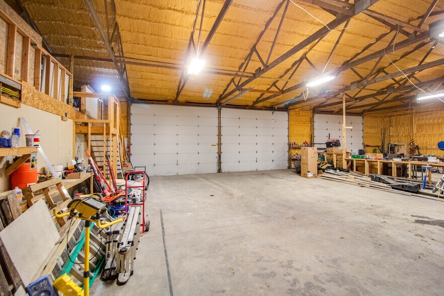 More Photos Of 200 Mounts st, Carlinville Industrial For Sale