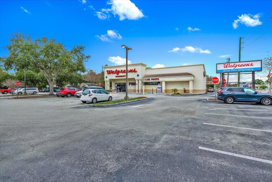 More Photos Of 5701 Gulfport Blvd S, Gulfport Drugstore For Sale